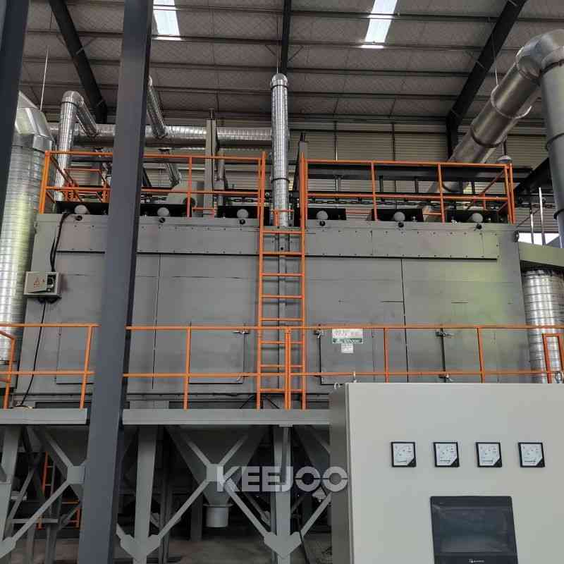 抛丸机装车发往南方，潮湿环境防锈提前做了一步